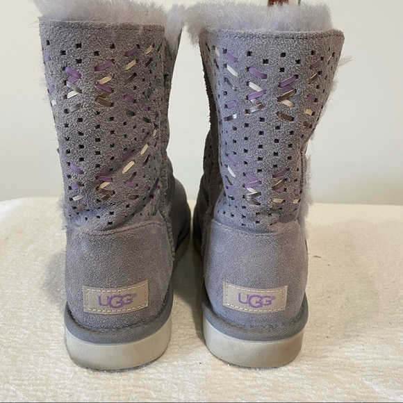 Ugg special edition Tehuano Bailey Button, Sz 7. - Picture 3 of 8